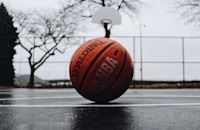 NBA湖人勇士比赛战报